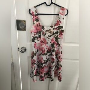 Obsessive Love Pink Floral Mini Dress Medium